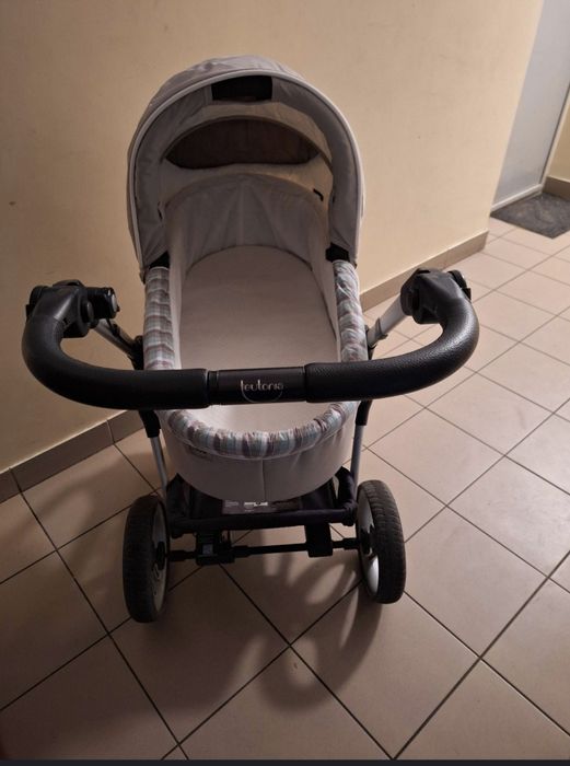 Wózek głęboki w stanie bardzo dobrym