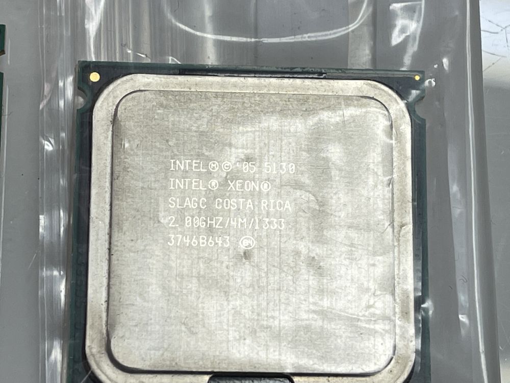 7 Processadores Intel Xeon diferentes modelos