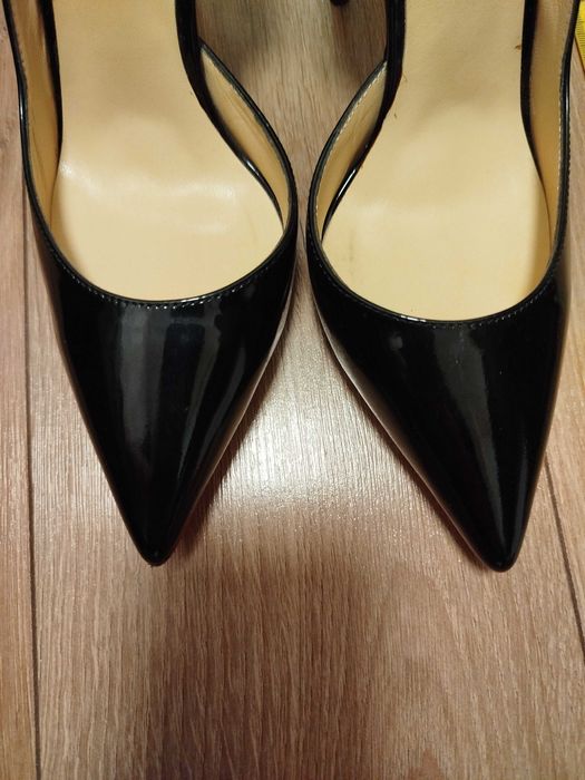 Чорні туфлі-лодочки Louboutin/Лобутени