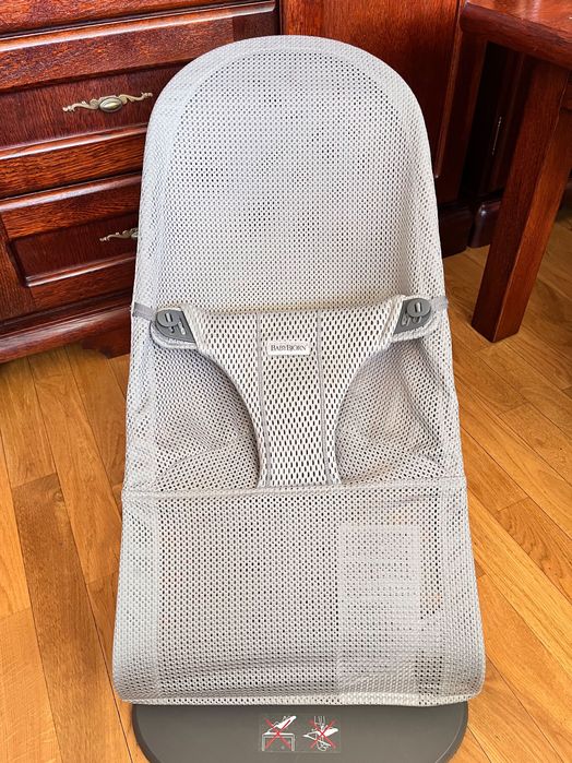 Leżaczek BabyBjorn Bujaczek