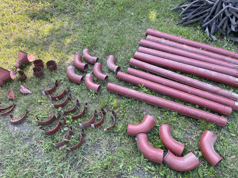 Metalowe rynny bordowe - nowe