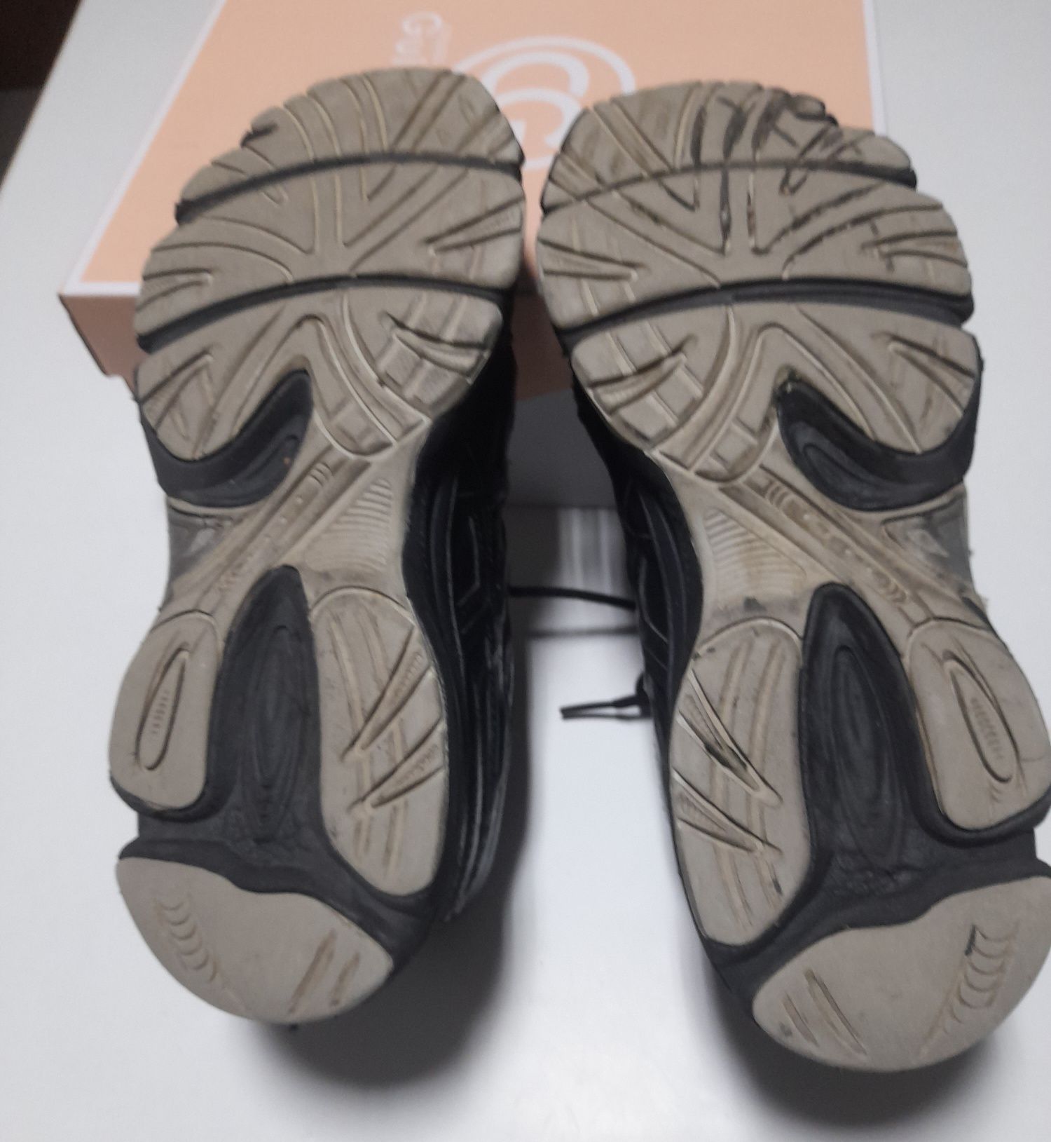 Sapatilhas Asics-Tamanho 39