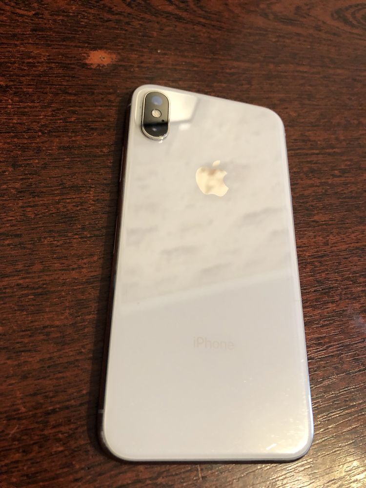 Продам Iphone X 64 (100%)