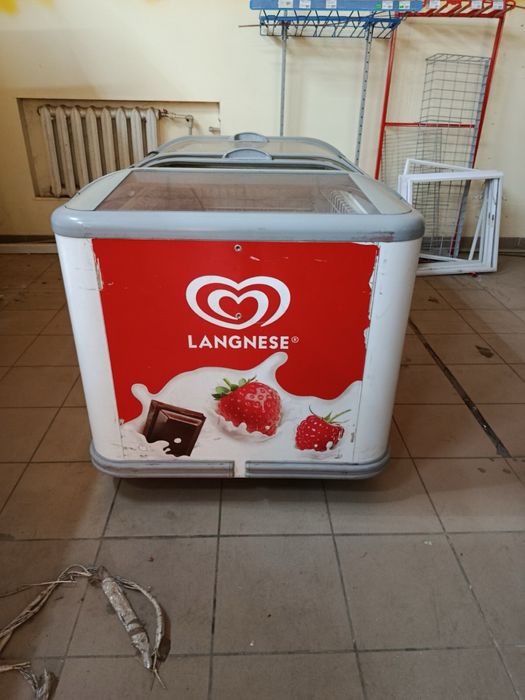 Продам морозильную камеру