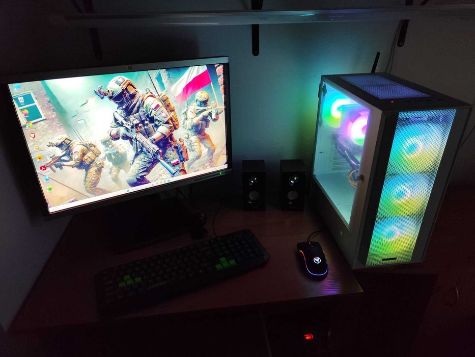 Gamingowy komputer. RX580 8GB, 64GB RAM, 8-12 rdzeni+monitor+akcesoria
