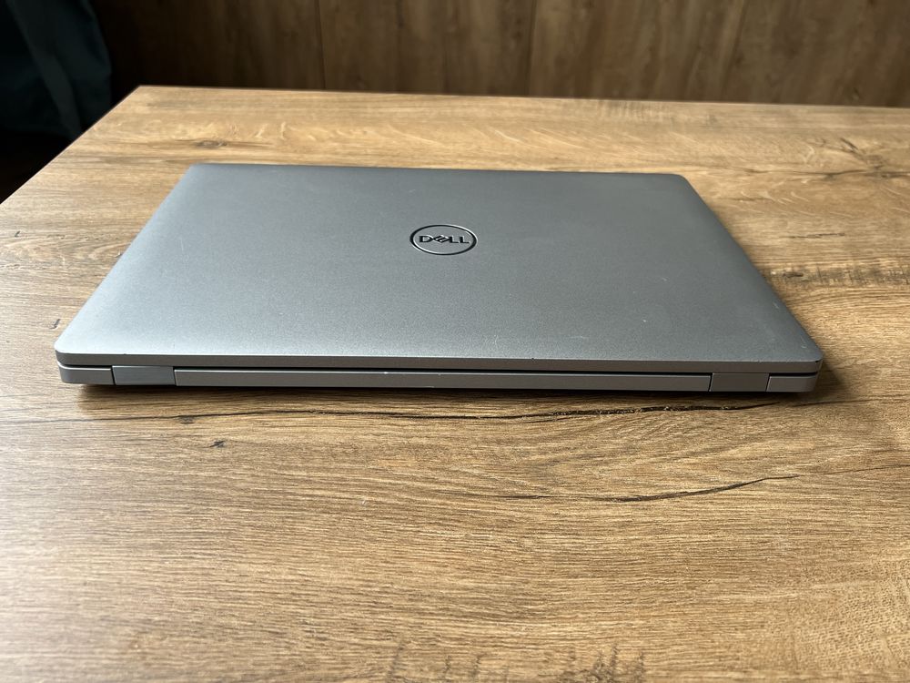 Dell 5510 i5 10310u 1920x1080 IPS