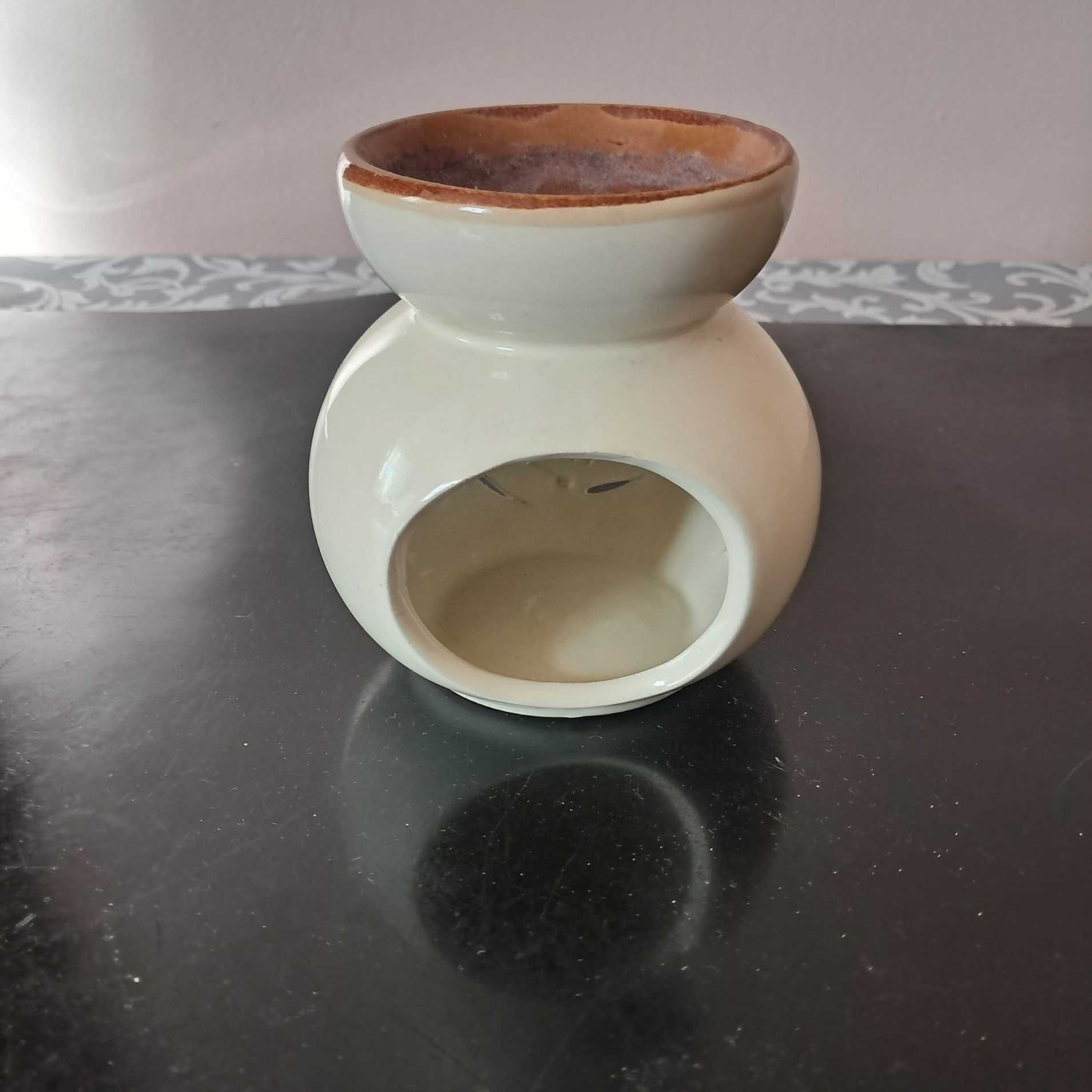 Ceramiczny kominek zapachowy 11 cm – dobry stan