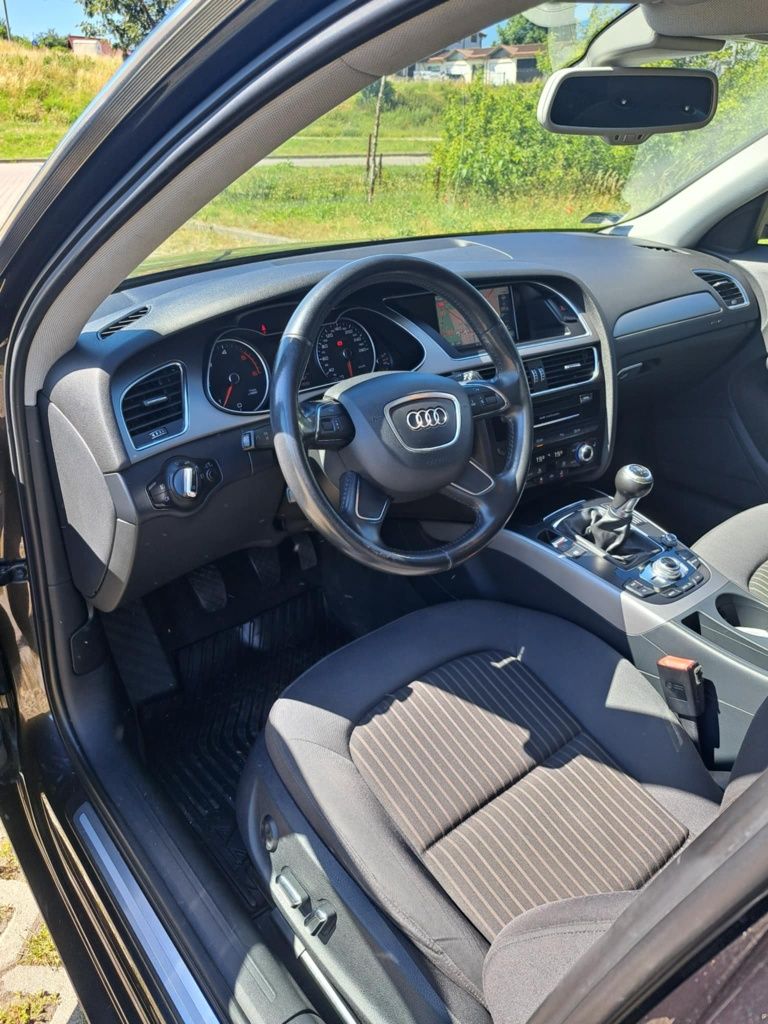 Audi a4 b8 lift 2,0 tdi