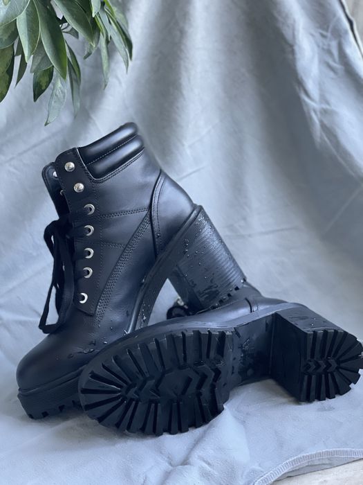 Осінні черевики Zara,39 розмір. Шкіра