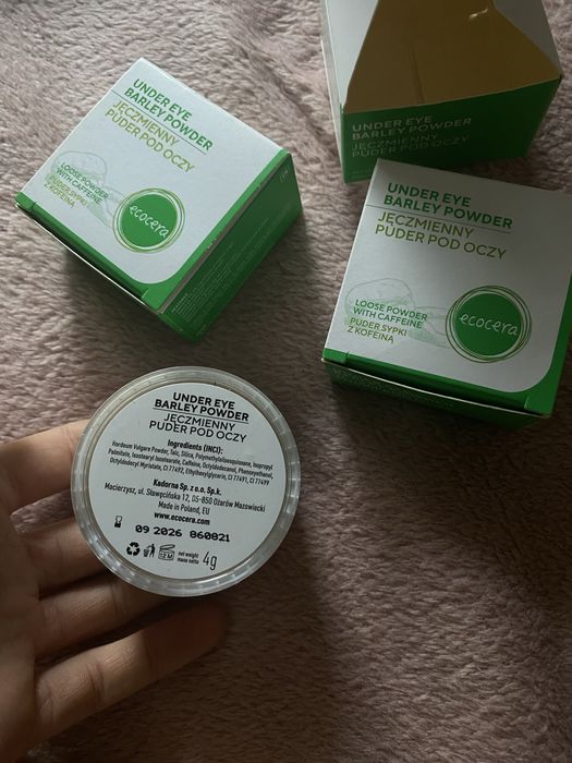 Ecocera puder jęczmienny pod oczy