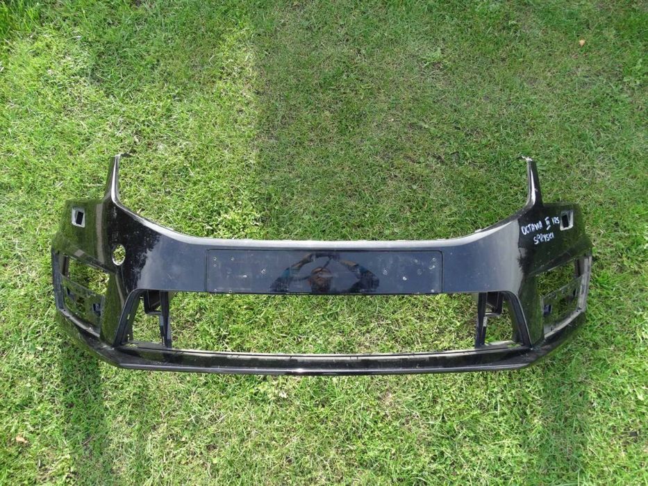Бампер педредній Skoda Octavia A3 5Е0807221АА