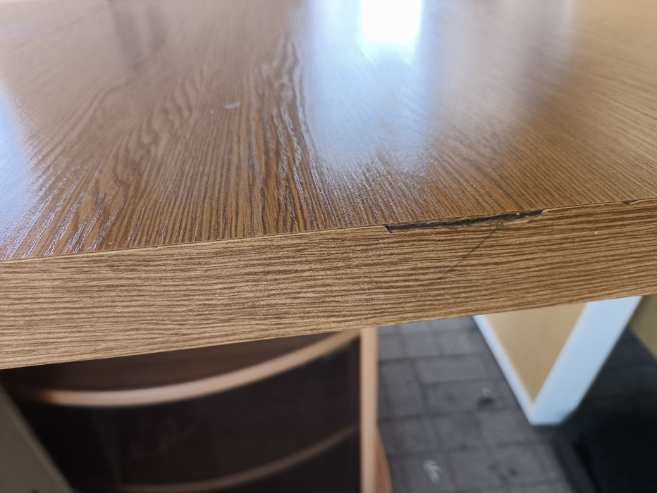 Stół jadalny, rozkladany, solidny