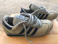 Sapatilhas Adidas - Tamanho 40