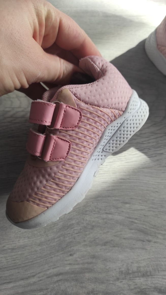 Różowe adidasy 21