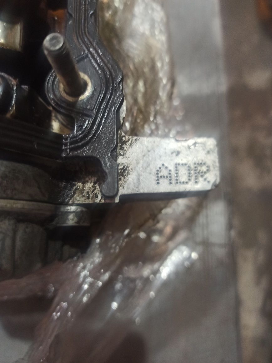 ГБЦ головка ауді 1.8 adr