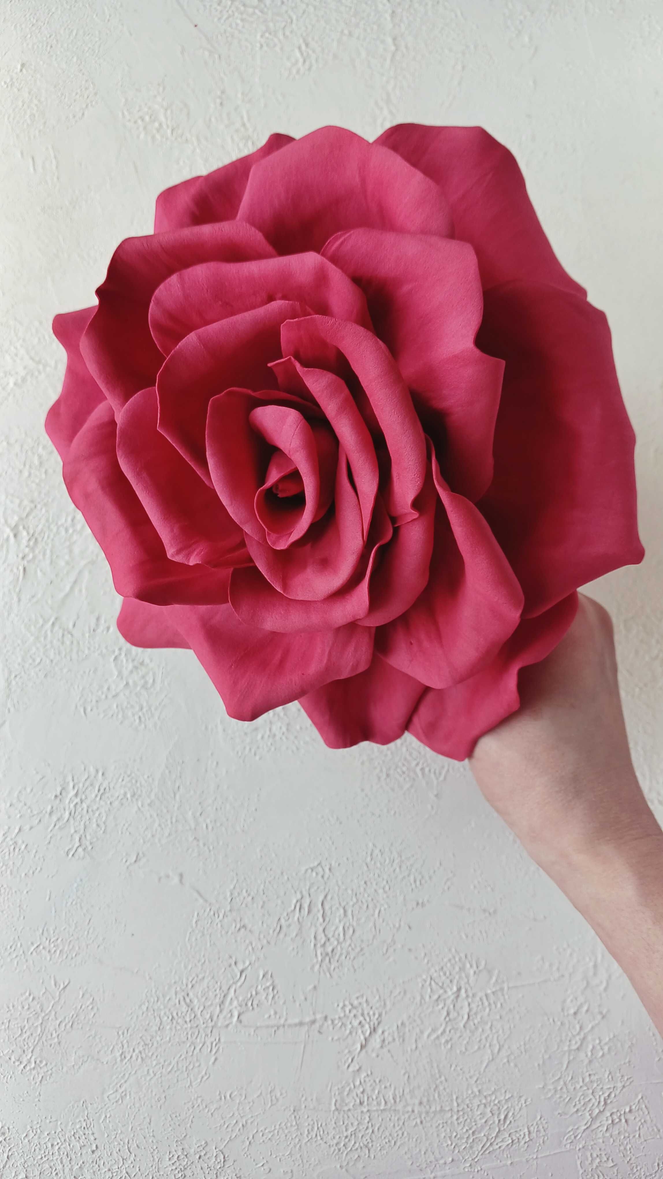Троянда на обручі. Роза- шляпка. Квітка для свята в садочку.