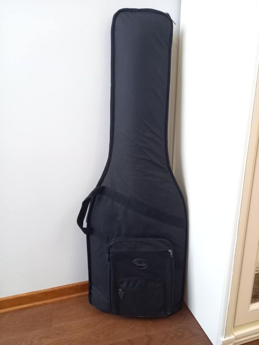 Чохол Fender Deluxe Gig Bag до бас-гітари (електрогітари баритону)
