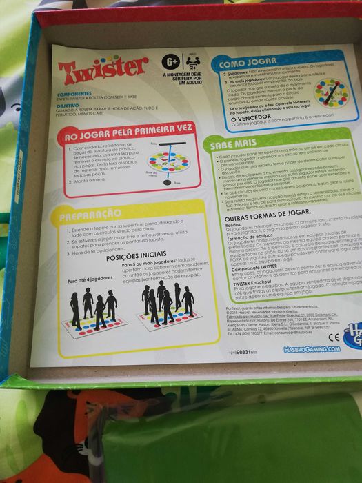 Jogo divertido twister