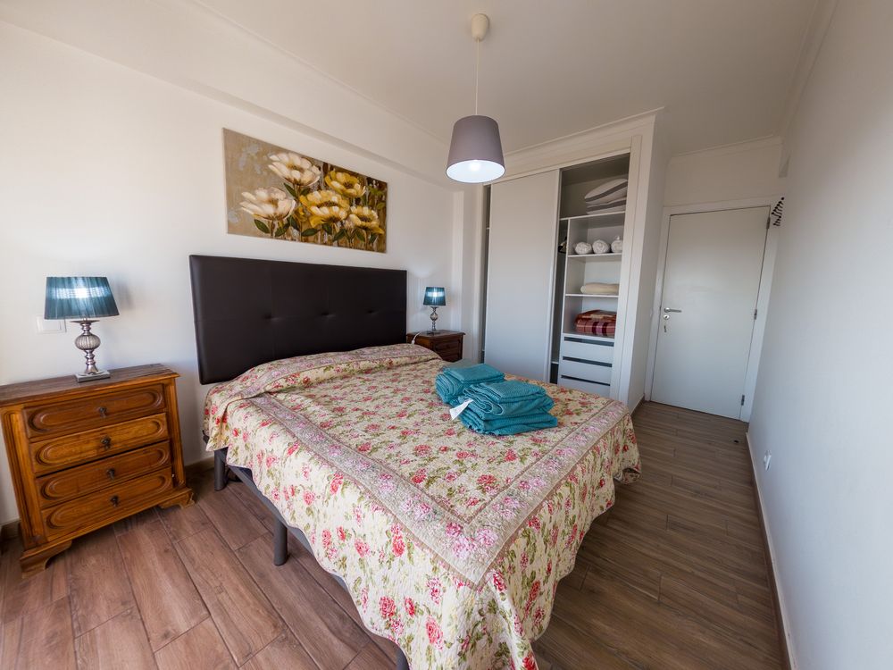 T2 moderno com vista mar – Quarteira (SETEMBRO)