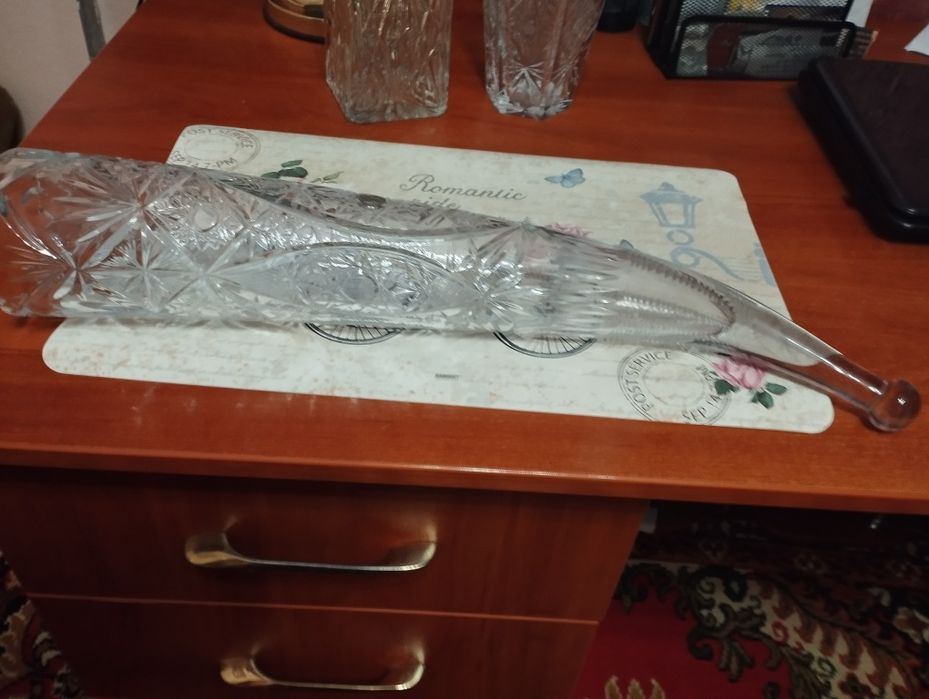 Большой хрустальный рог  очень красивой огранки симмол богатства и бла