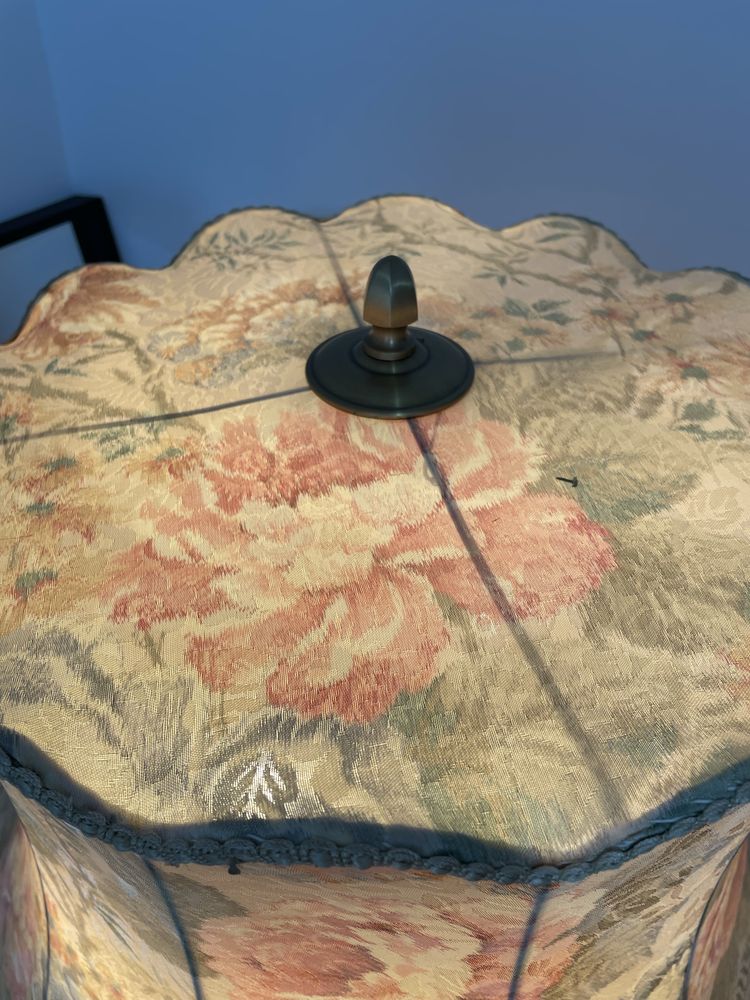 Piekna klasyka lampa w stylu vitage