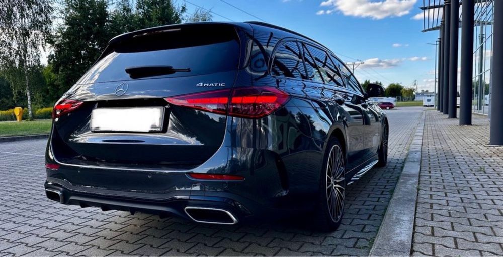 Wynajem Mercedes C220d AMG wypożyczalnia aut