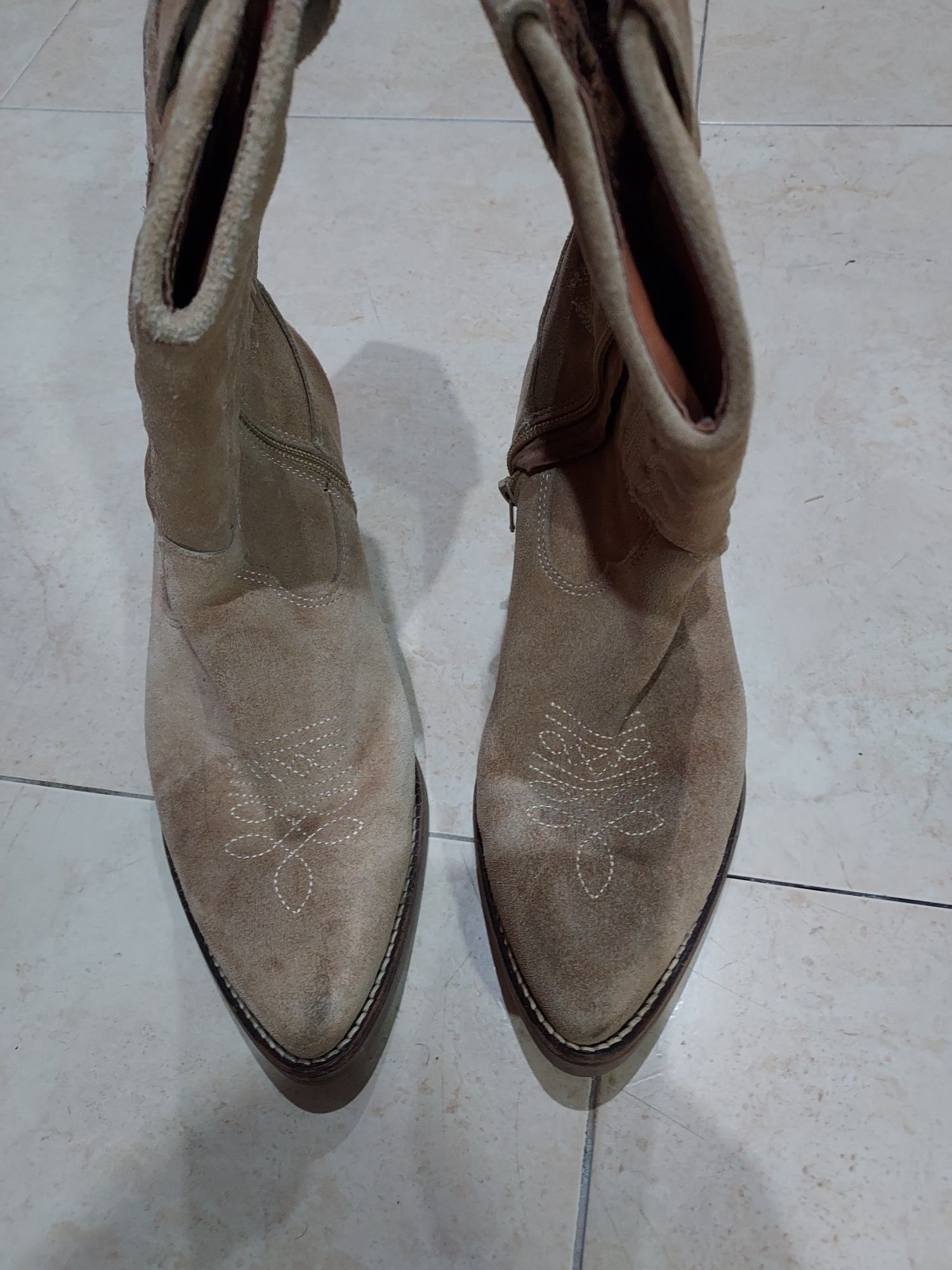 Vendo botas como novas