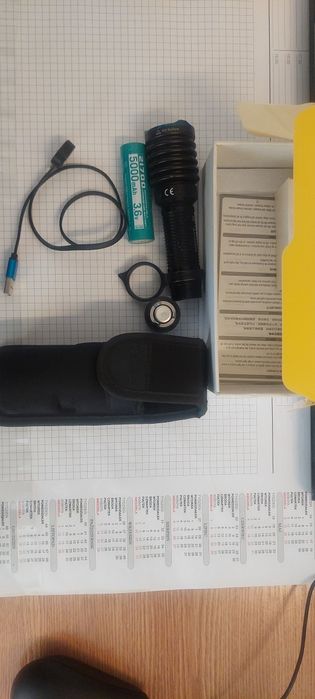 Taktyczna latarka OLIGHT Warrior X3 2500 lumenów