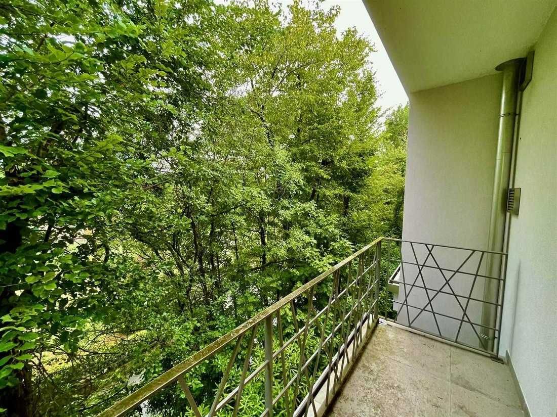 T1 confortável em Estoril com piscina comum