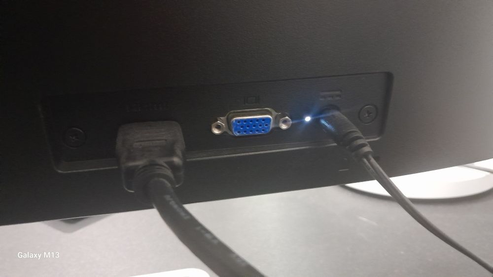 Monitor HP 24fw como novo