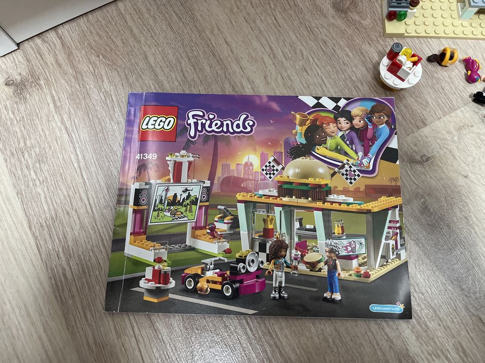 Lego Friends 41349 Wyscigowa restauracja