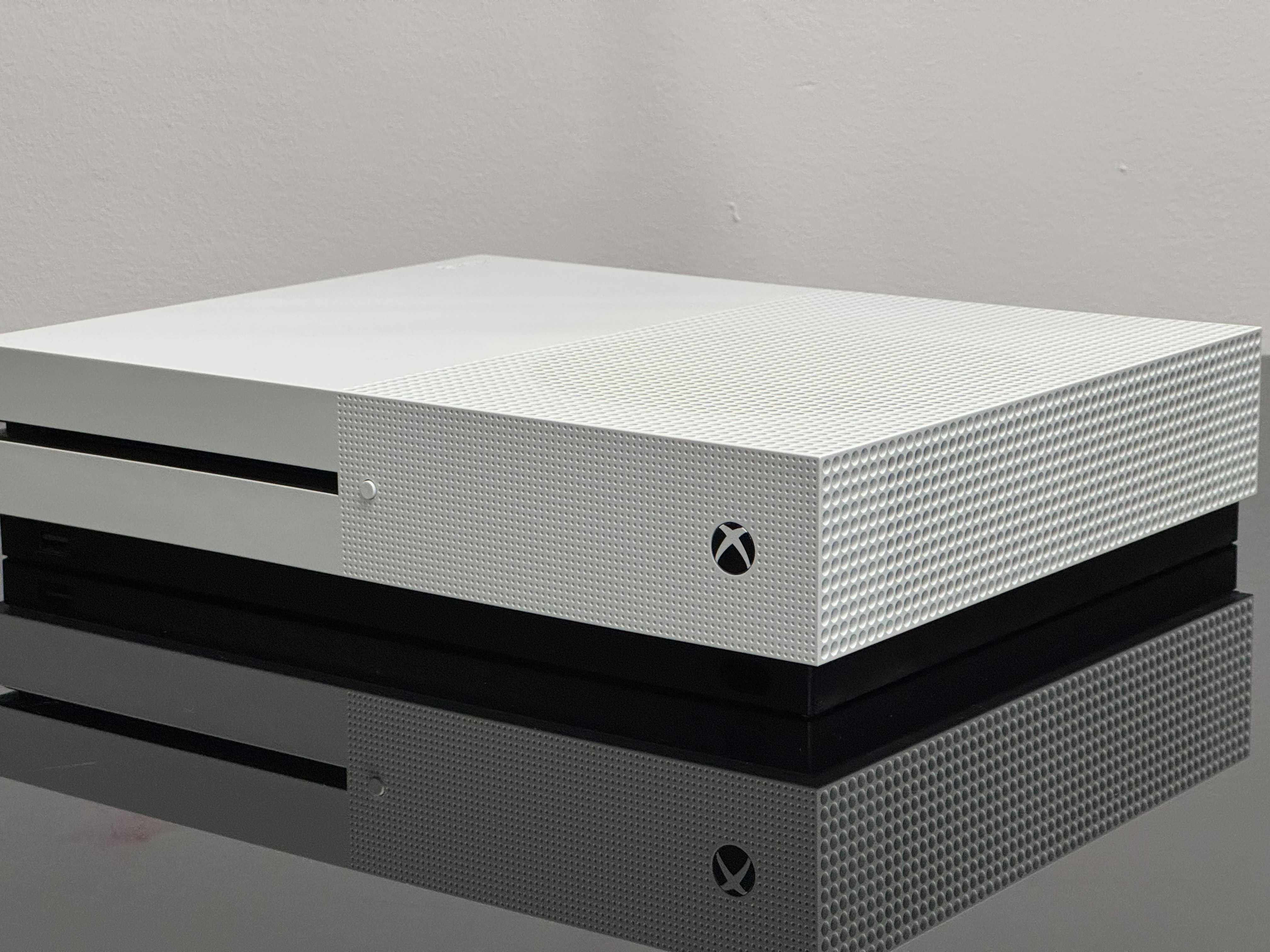 Konsola Xbox One S 500gb, pad, okablowanie, bdb stan, GWARANCJA!