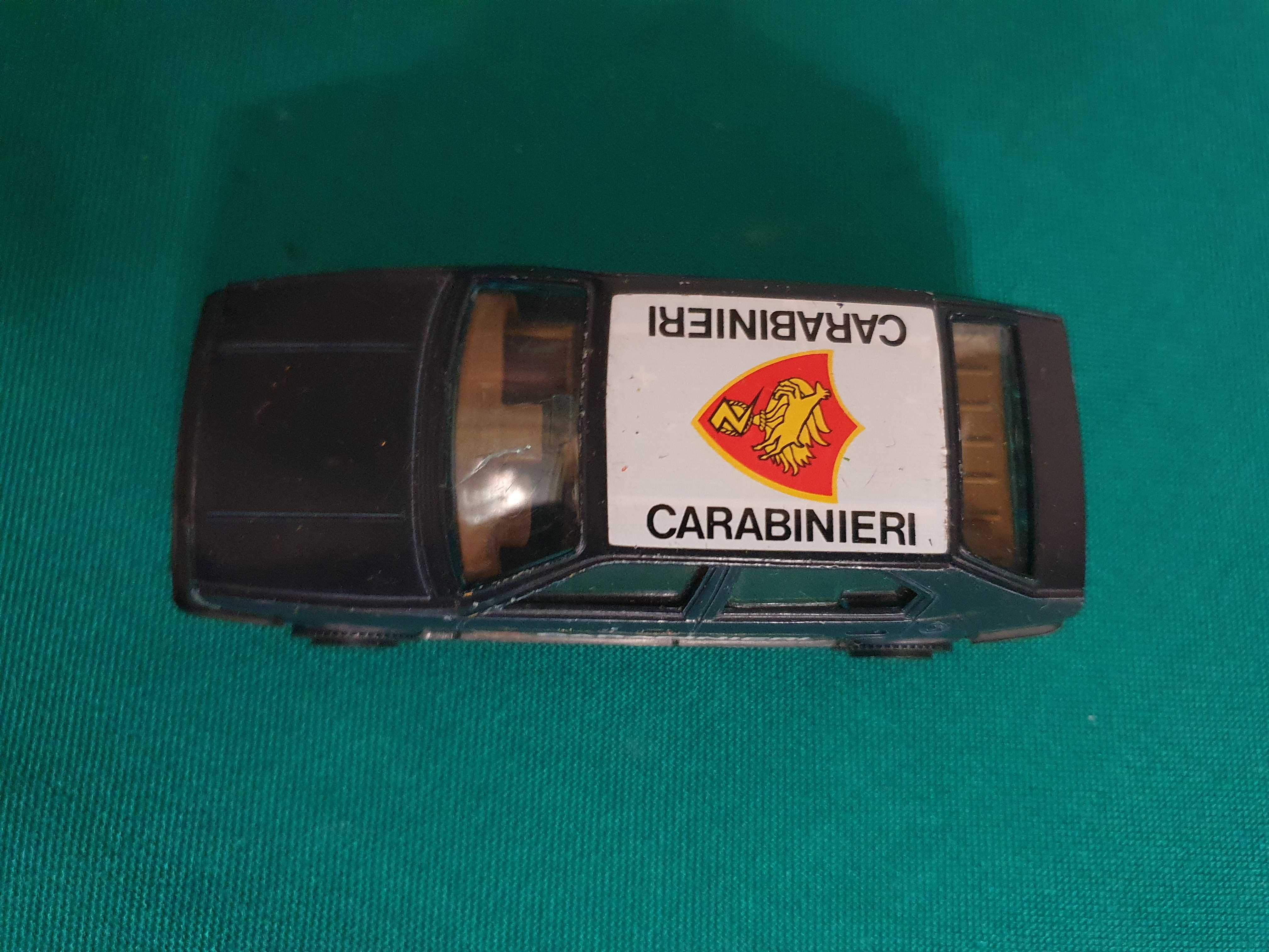 Alfa romeo 33 CARABINIERI - 1/43 BURAGO - Anos 80 - ITALY - RARO