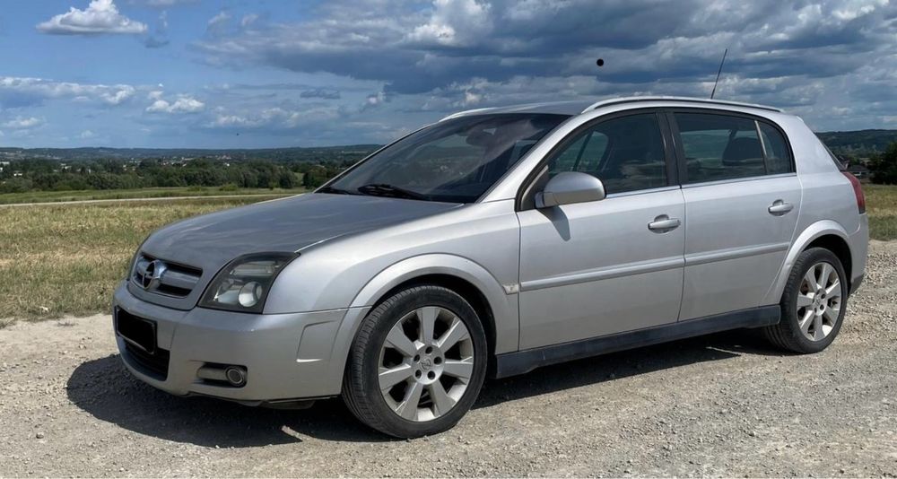 Opel Signum GTS 1.9 CDTI