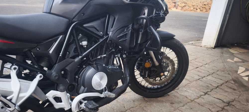 Benelli trk 502x