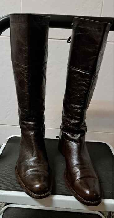 Botas Senhora T.36-Cano alto com  34cm em Pele