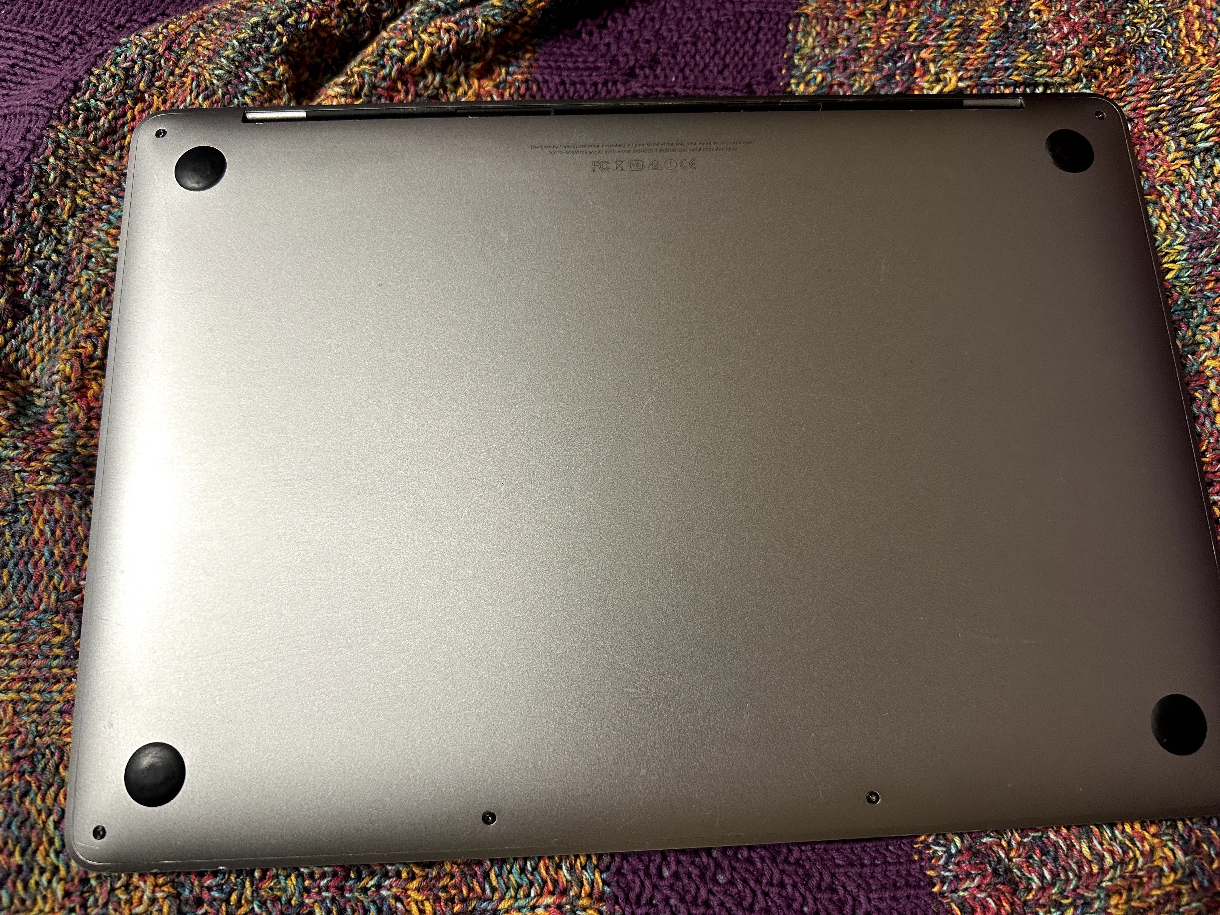 Apple MacBook Pro 13 A1708 Space Gray 8Gb / 256Gb SSD