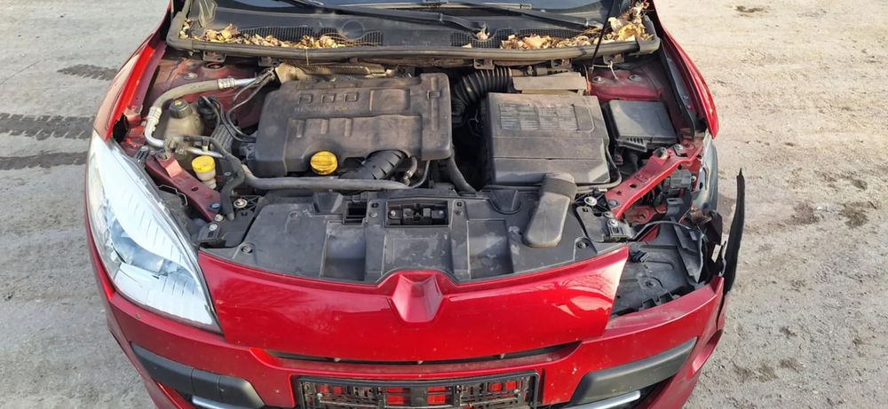 Renault MEGANE III podszybie komplet