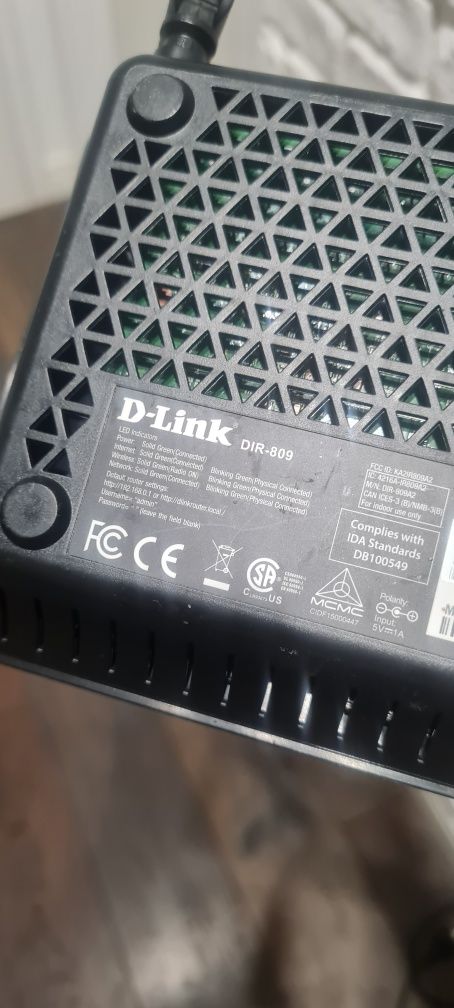 Router D-Link DIR 809
