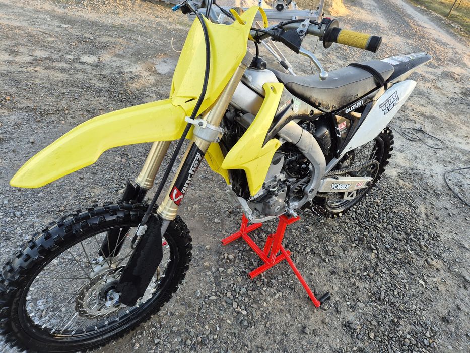 Suzuki rmz 250 Wtrysk