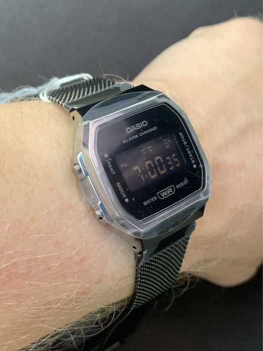 Годинник  Casio A168WEMB-1B Оригінал Гарантія Часы
