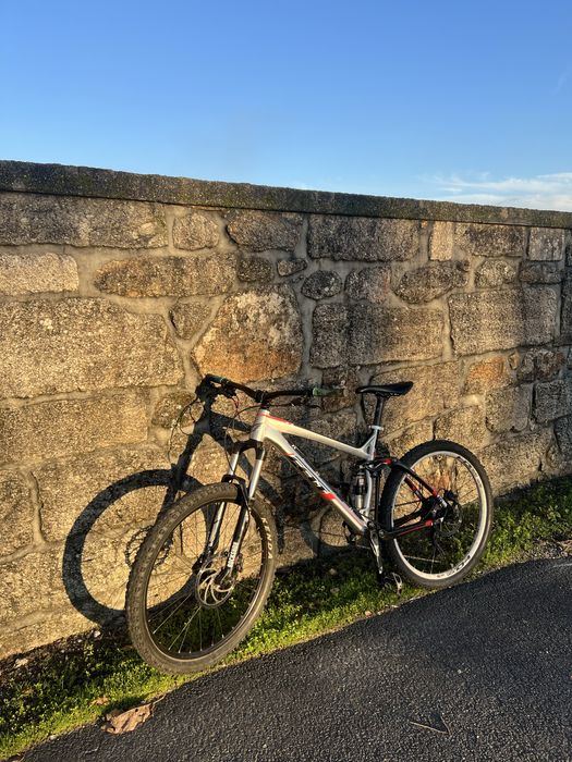 Bicicleta felt virtue six