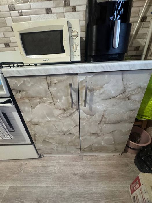 Продам срочно кухню в хорошем состоянии 210см. Только самовывоз. Торг