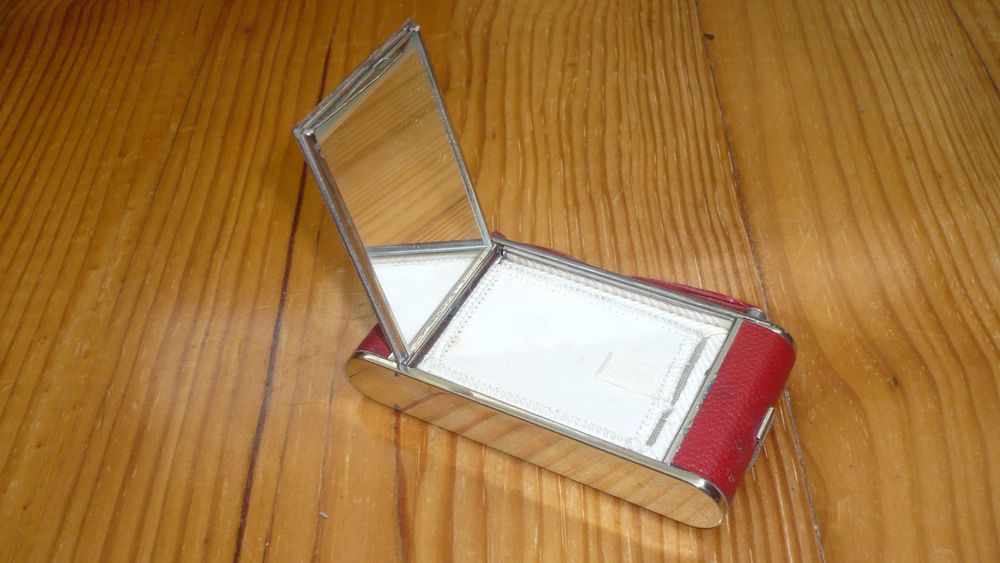 Caixa de Maquiagem Vintage - Anos 50