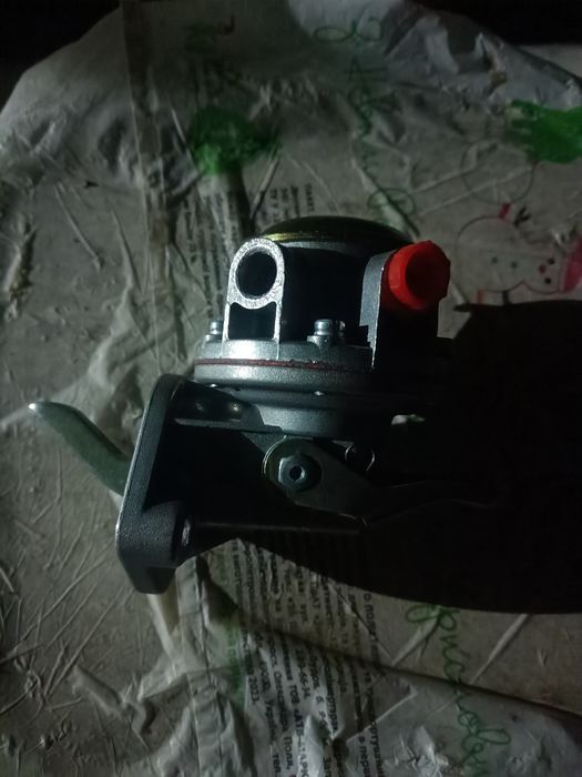 Топливний насос газель