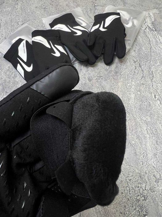 Сенсорні Рукавиці Nike Hyper Warm