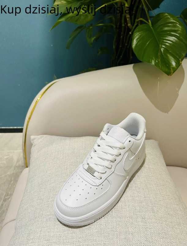 Męskie/Trampki/Nike Air Force 1 Low '07 White R.39