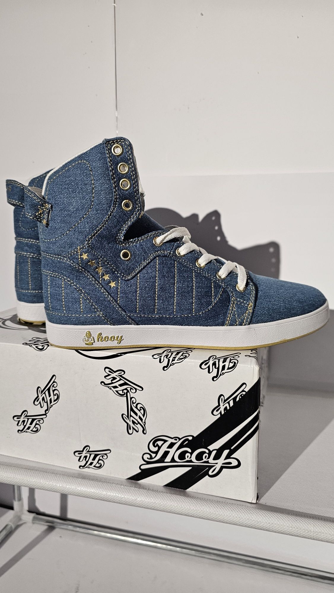 Buty damskie sportowe Hooy Genne Jeans w rozmiarze 40