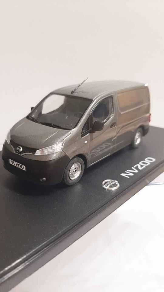 Nissan NV200 Norev gray dealer van 1/43