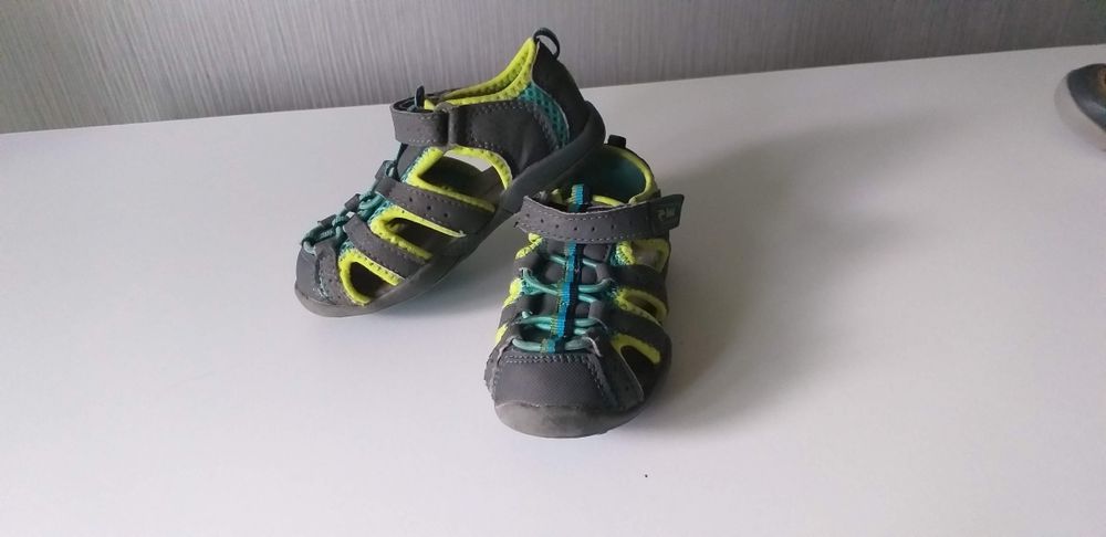 Кросівки, кеди, сандалі - adidas, clarks